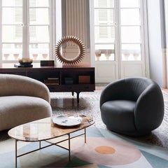 Jonas Wagell pour Tacchini « Julep » : fauteuil de luxe italien aux accoudoirs incurvés, en cuir noir