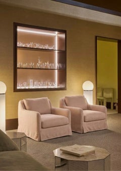 Sillón de lujo Tacchini Vesta con faldón, de Tacchini Design Studio - Rosa
