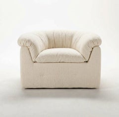 Sillón italiano de lujo «Tacchini Butter», diseñado por Faye Toogood