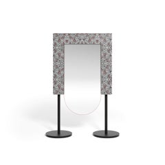 Luigi Serafini « Sheraton » : miroir sur pied pour Memphis Milano
