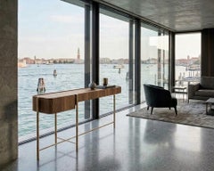 Maurizio Manzoni "Shanghai" Console table / Desk for Cantori Canaletta walnut