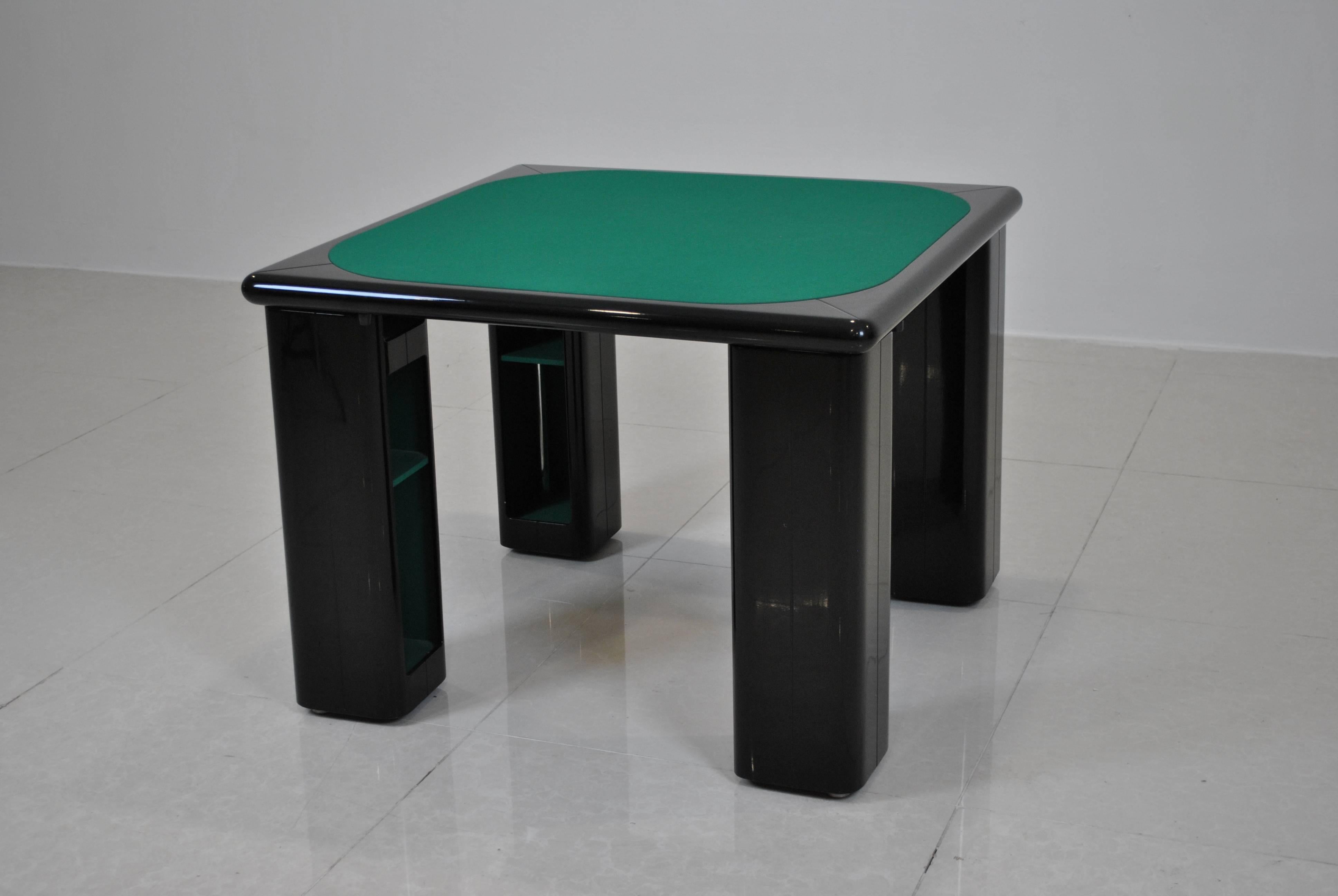 Lacquer Games or Card Table by Pierluigi Molinari for Pozzi Milano In Good Condition For Sale In Saint-Ouen, FR