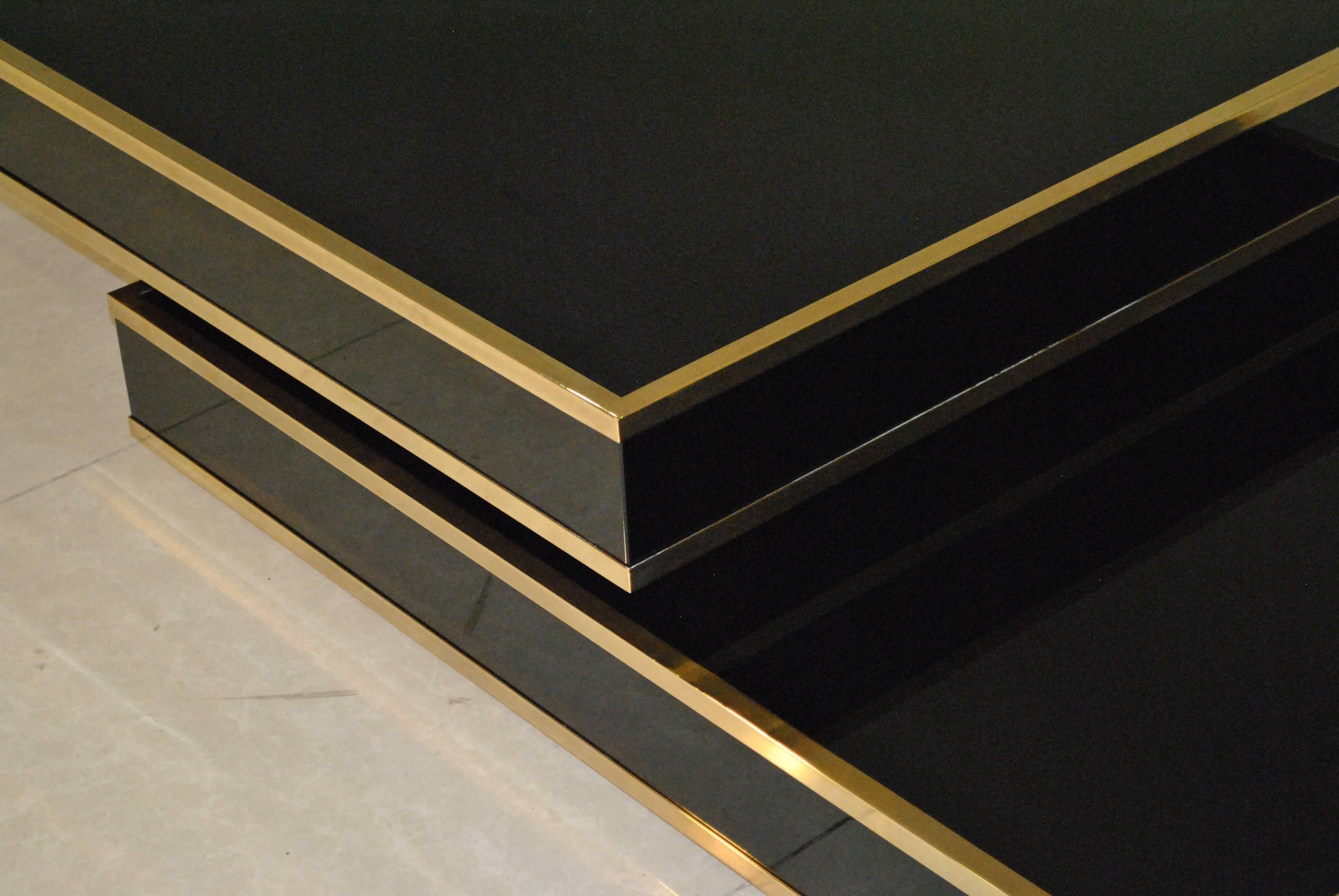 'Atelier De La Boëtie' Lacquer and Brass Coffee Table, France, 1970s 1