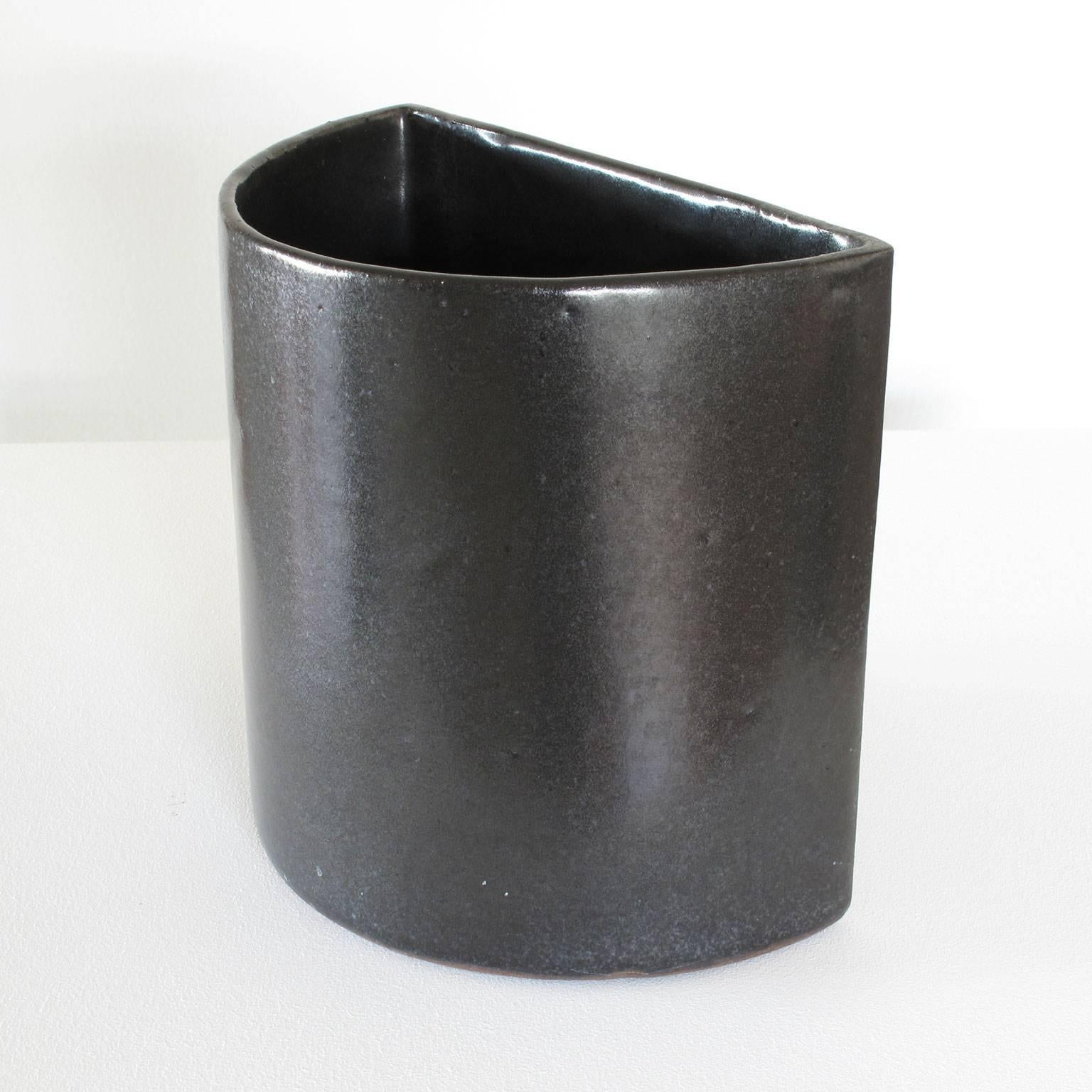 David Cressey Pro Artisan Collection Glazed Black 'Wall Pocket' Ceramic Planter For Sale 1