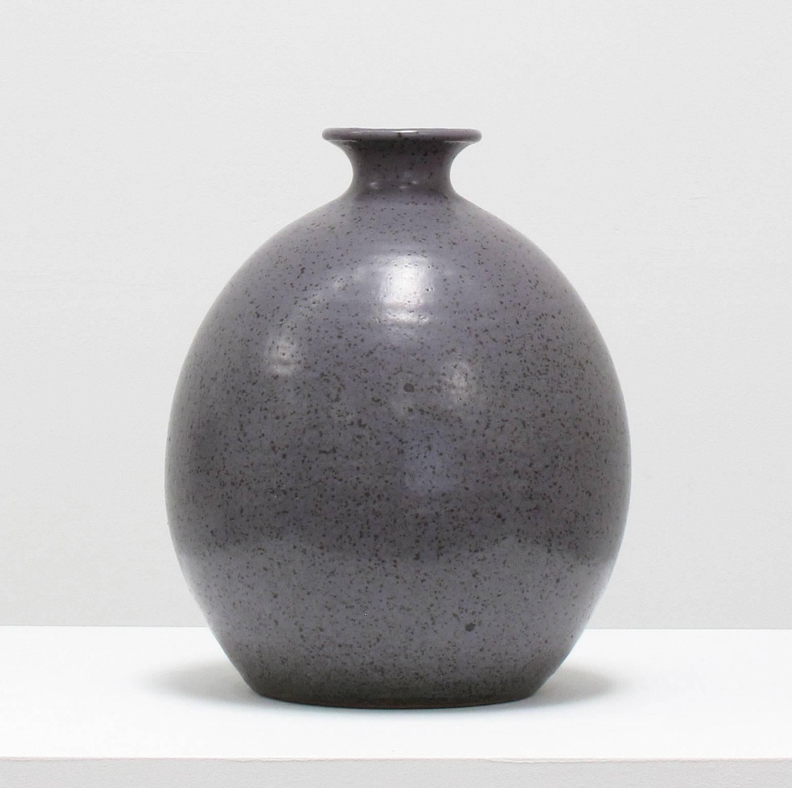 American David Cressey Ceramic Vase, Glazed Purple, 1970s, Earthgender Ceramics For Sale