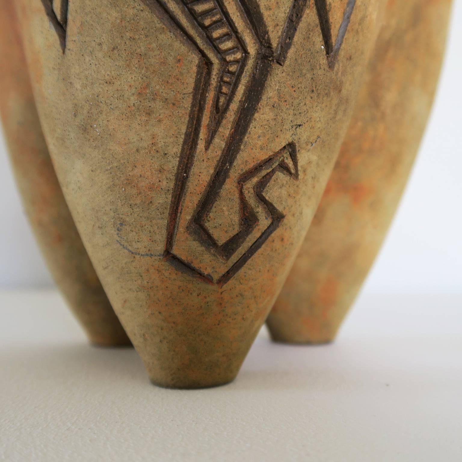 Ceramic Planter with Fish Design and Three Legs by Paolo Soleri For Sale 2