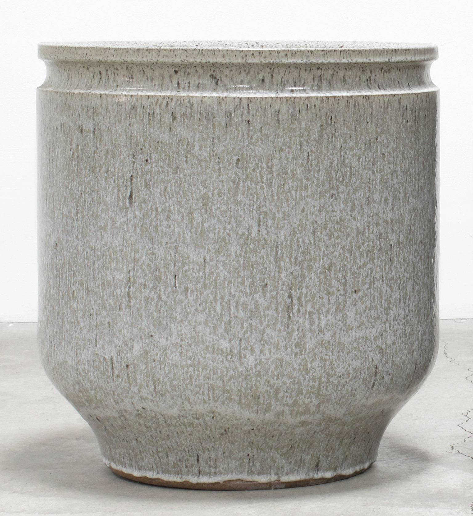 David Cressey and Robert Maxwell ceramic planter, 1970s, stoneware, glazed grey, 19.5 high x 18 diameter inches, earthgender ceramics, Los Angeles, California.