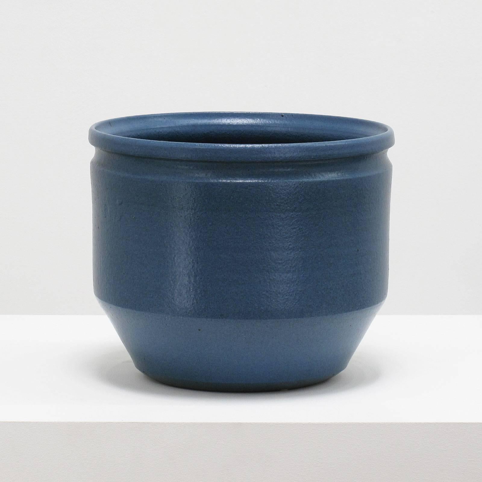 David Cressey and Robert Maxwell Ceramic Planter, Glazed Blue, 1970s In Excellent Condition For Sale In Los Angeles, CA