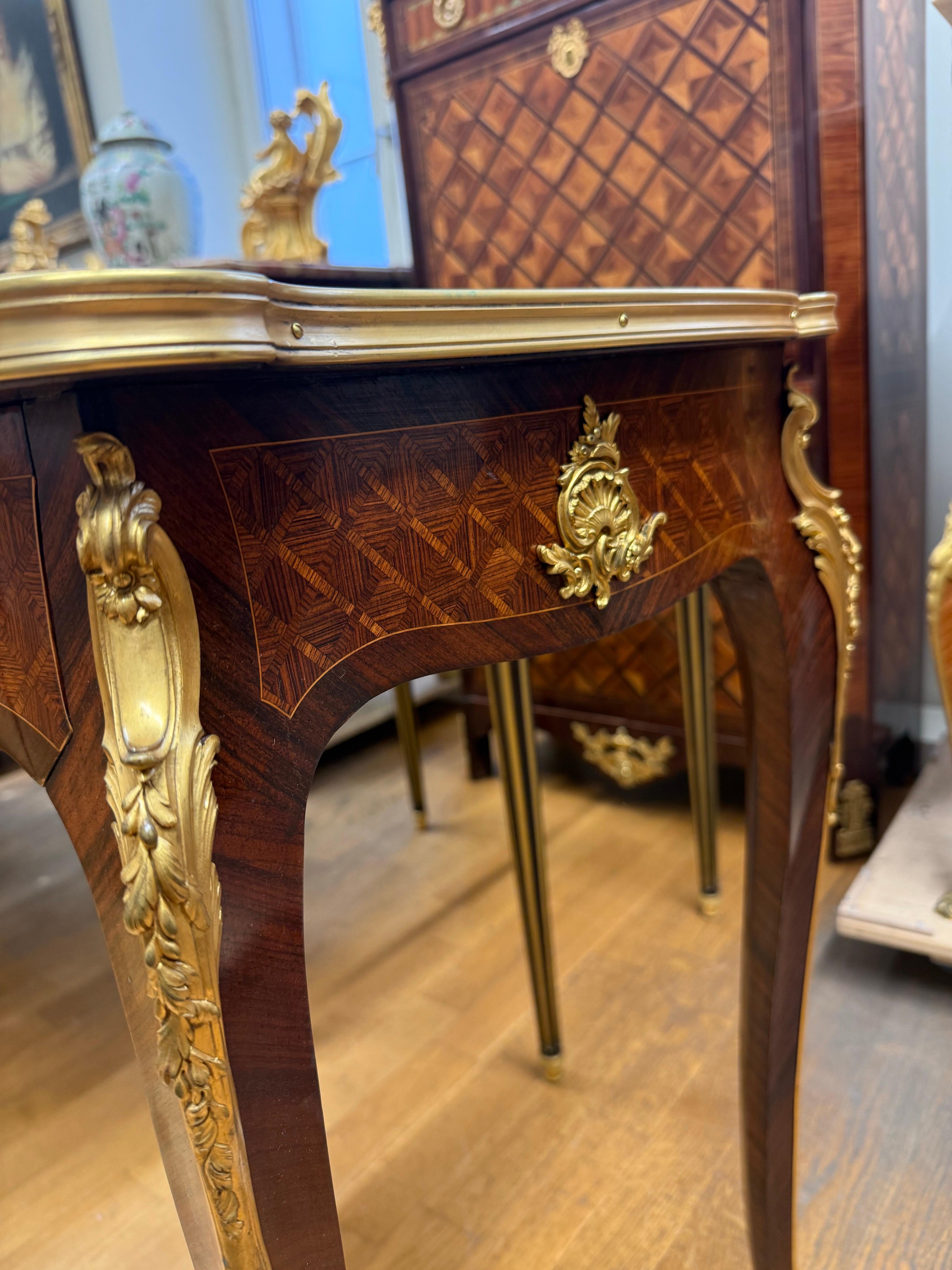 FRANCOIS LINKE - Table de salon française Excellent état - En vente à Wien, AT