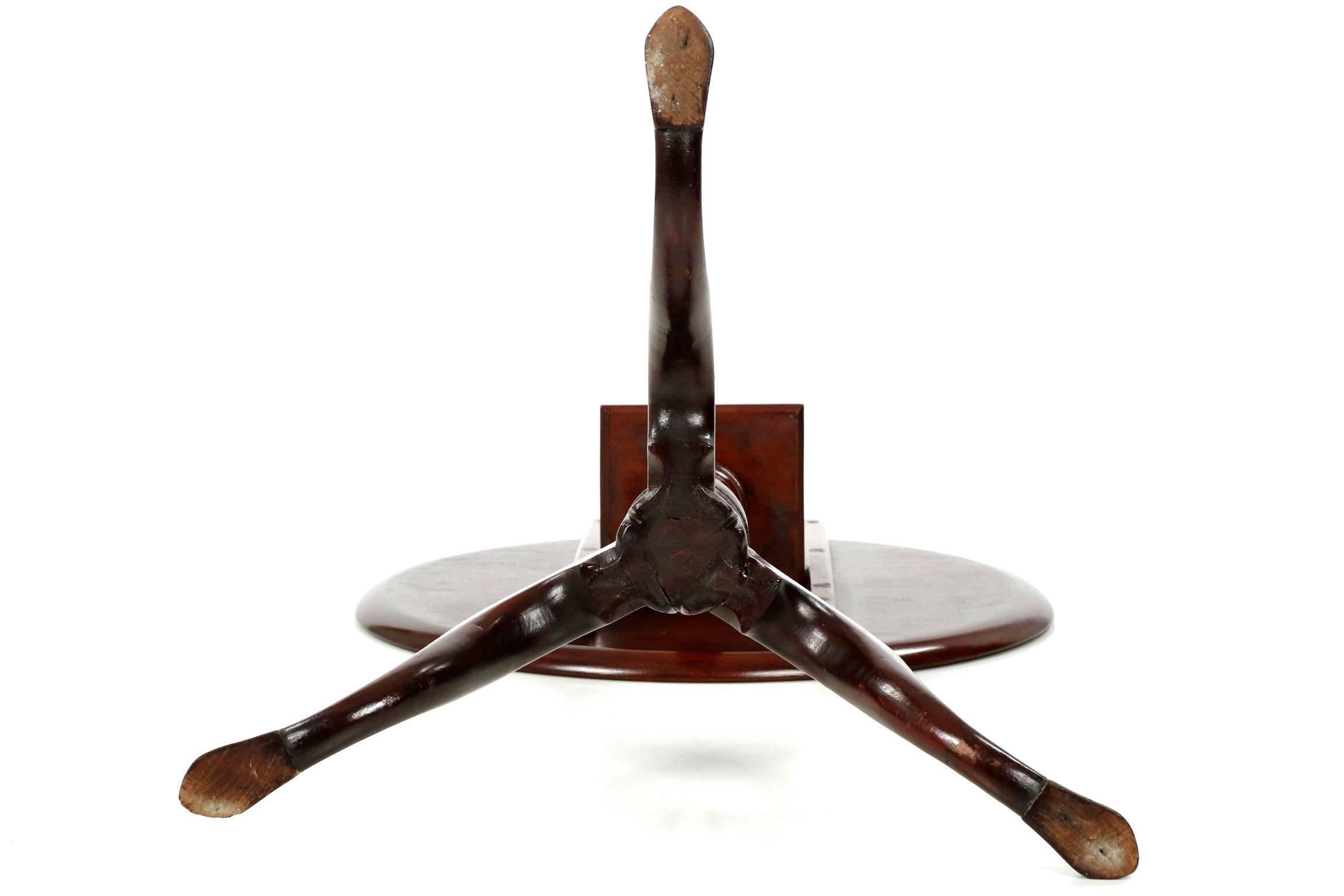 Philadelphia Queen Anne Mahogany Tilting Candle Stand W/ Suppressed Ball 3
