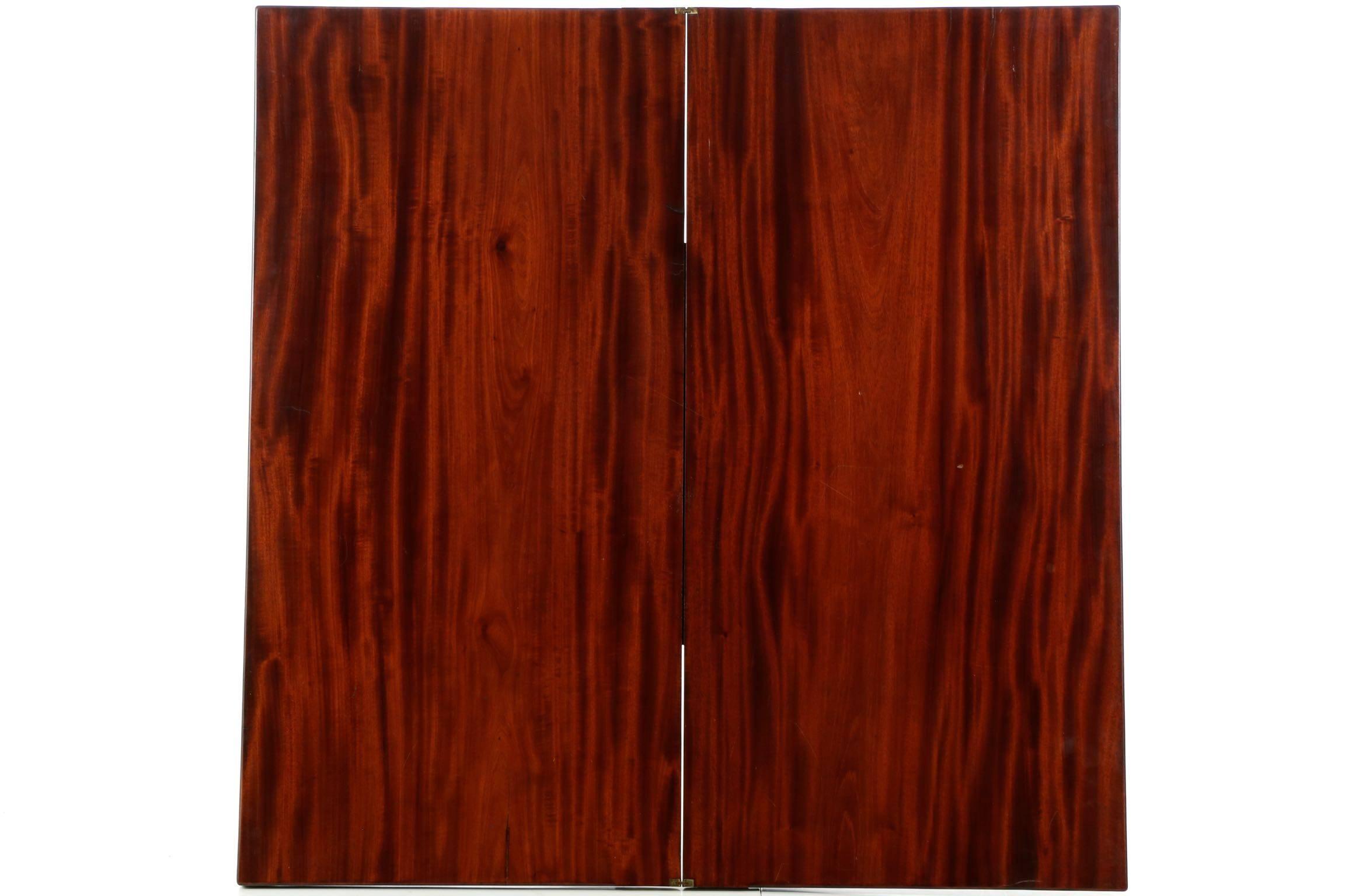 Fine American Classical Mahogany Flip-Top Card Table, Baltimore, circa 1830 2
