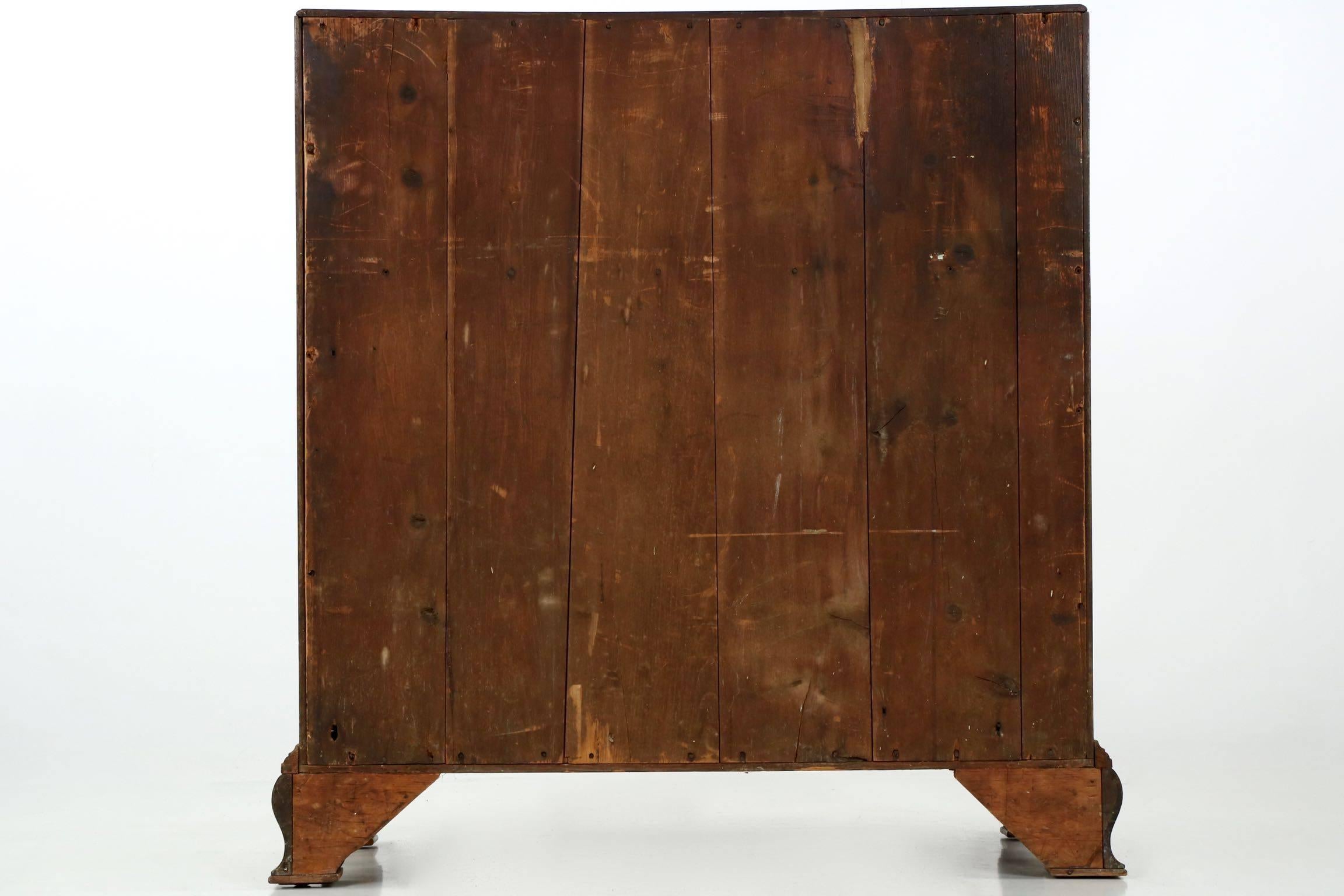 Late 18th Century American Chippendale Walnut Slant Front Desk, Philadelphia, circa 1785