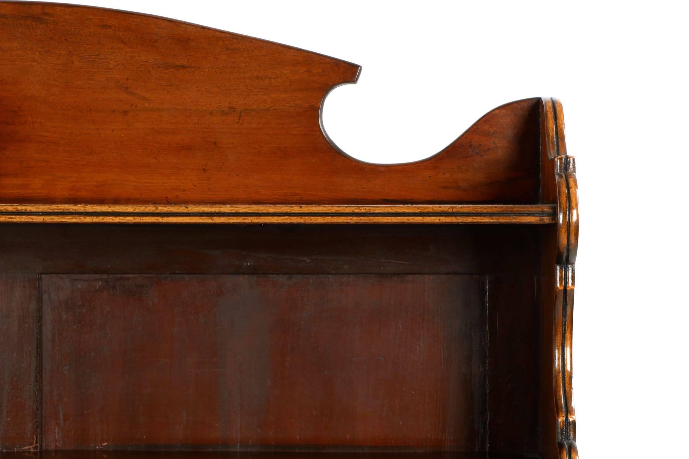Petite English Regency Patinated Mahogany Antique Bookcase, 19th Century 1