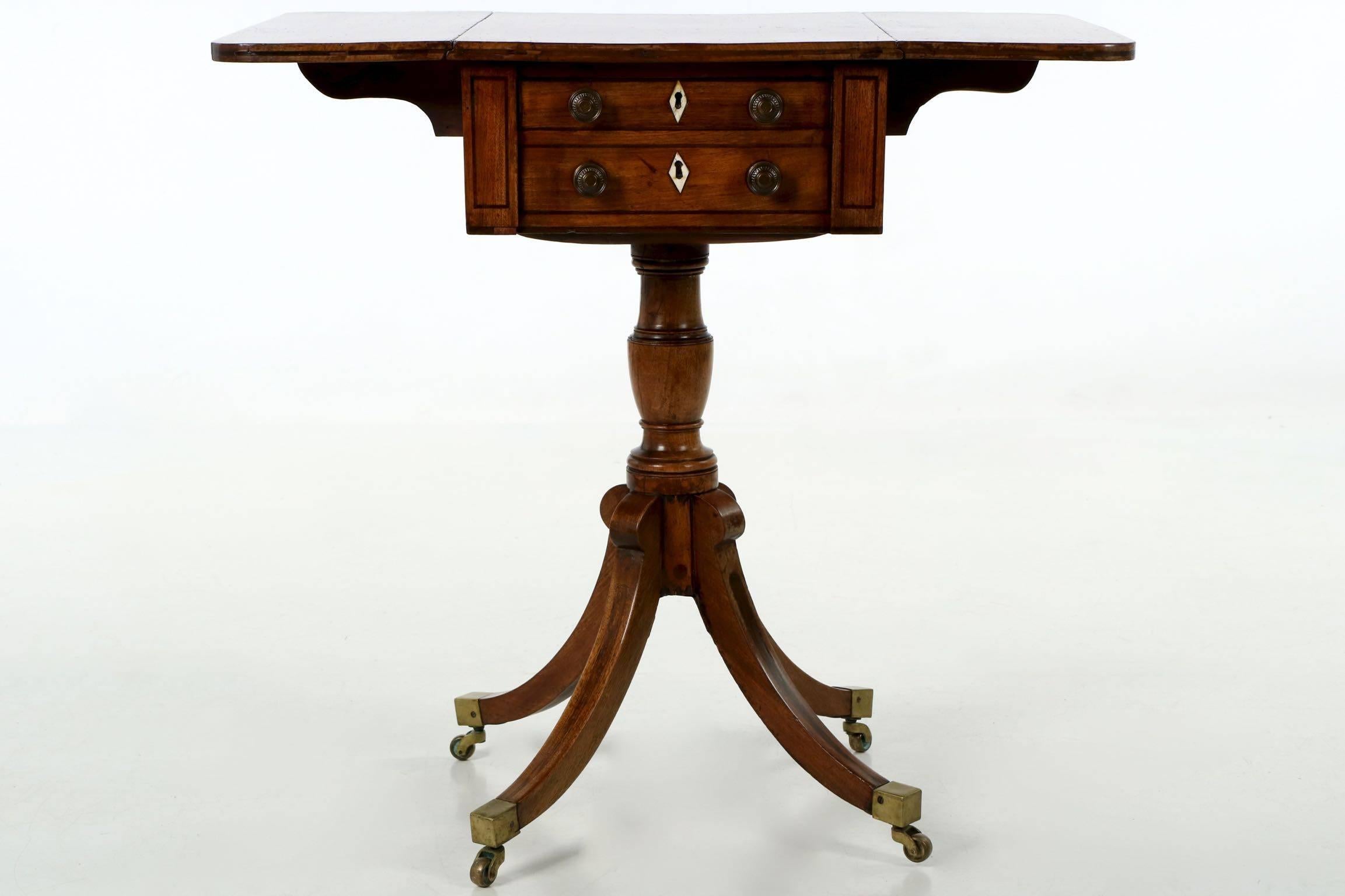 Regency Small English George III Mahogany Antique Pembroke Table, circa 1810