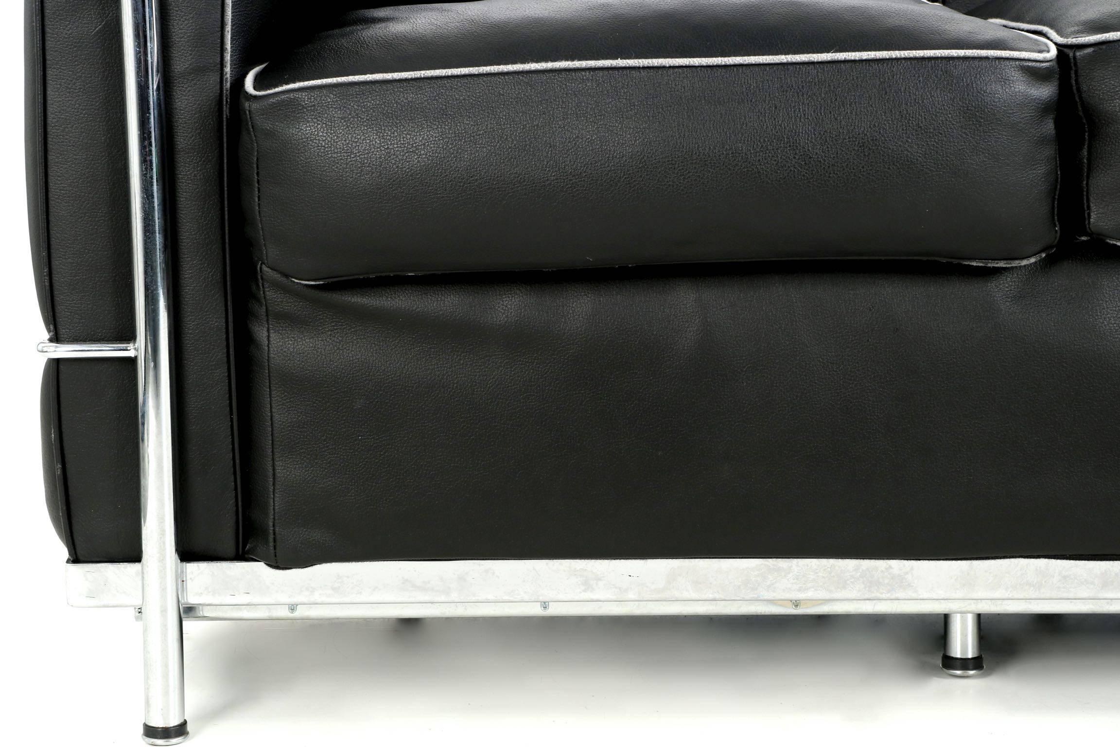 Modern Black Leather and Chrome Steel Petite Sofa in Manner of Le Corbusier LC2 1