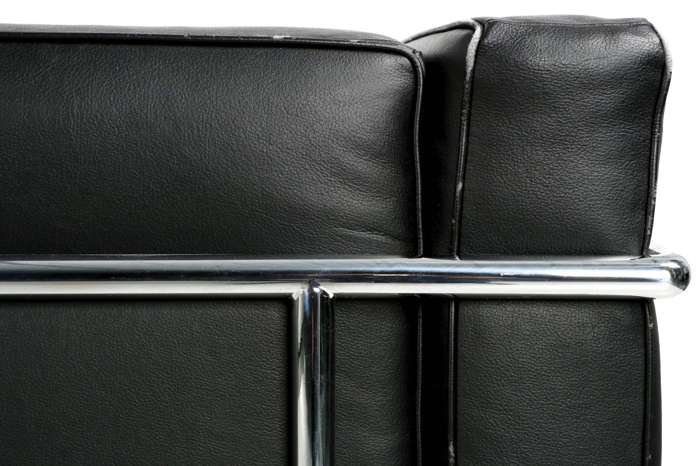 Modern Black Leather and Chrome Steel Petite Sofa in Manner of Le Corbusier LC2 3