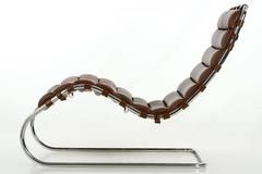 Fine Mies van der Rohe for Knoll MR Chaise Lounge in Original Leather