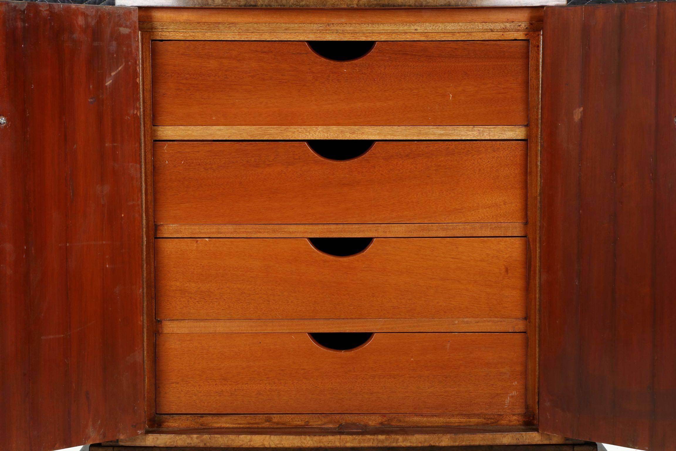 Art Deco Amboyna Veneered Stepped Console Cabinet with Drawers, circa 1930 3