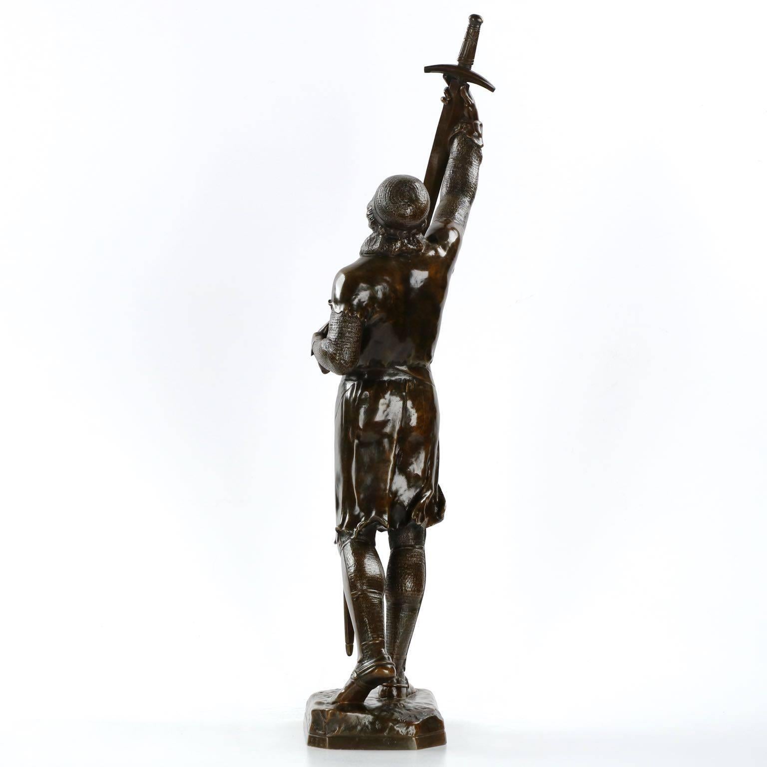 A most fine work also catalogued in Berman’s bronzes: Sculptors and Founders, Vol IV (1977, p. 679, f. 2497), the sculpture depicts a young medieval crusader in his chain mail, the cross of his uniform corresponding to the cross of his sword as he