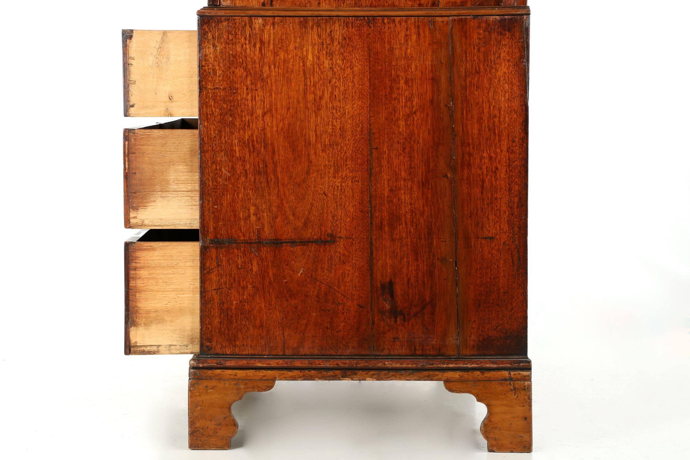 English George III Mahogany Linen Press over Chest of Drawers, circa 1780 5