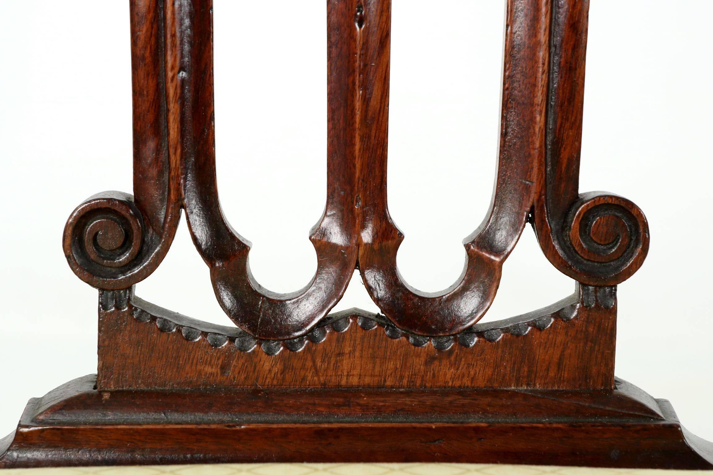 Pair of English Chippendale Mahogany Side Chairs in Gothic Taste, circa 1780 2
