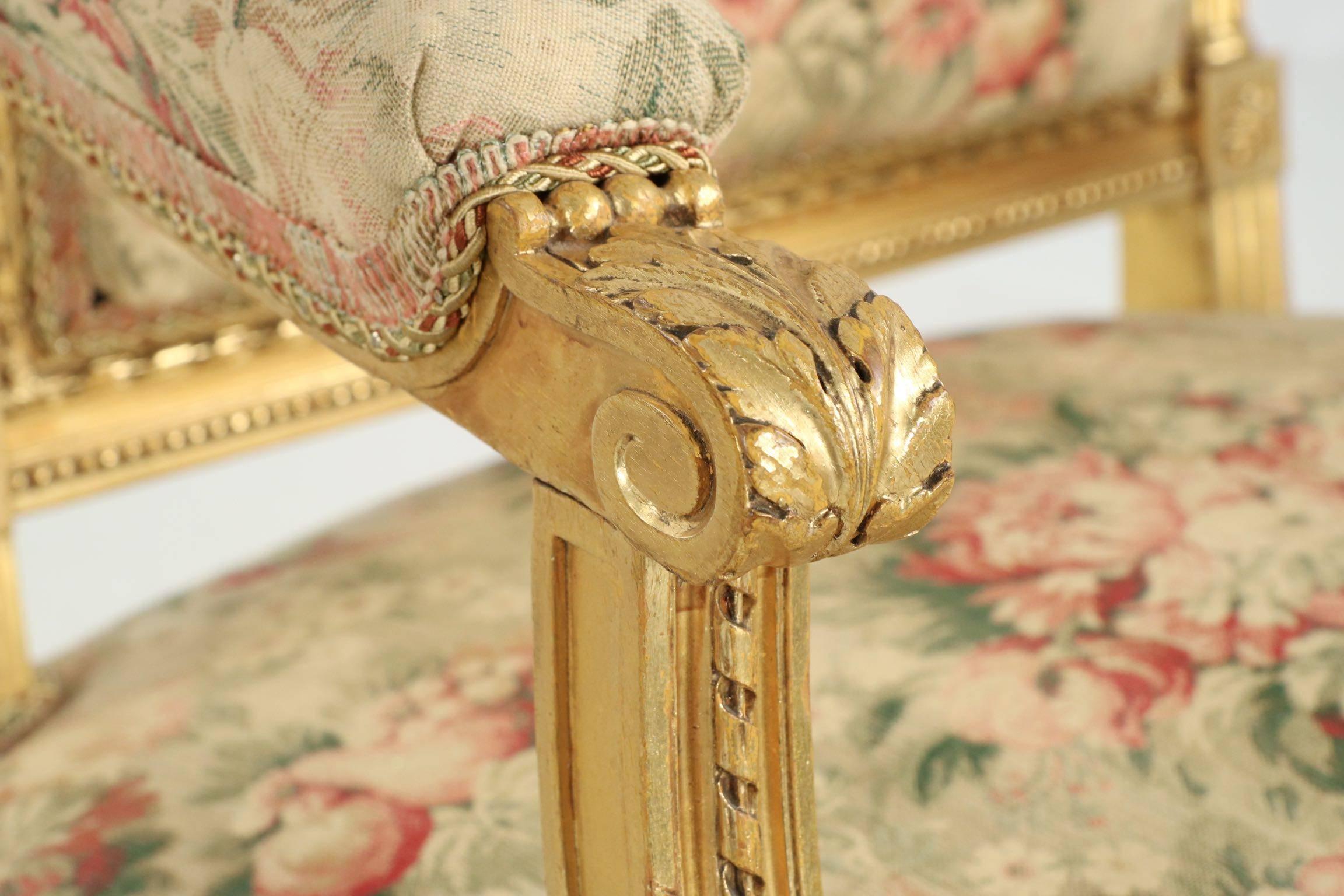 Finely Carved Pair of Louis XVI Style Giltwood Fauteuils, circa 1900 1
