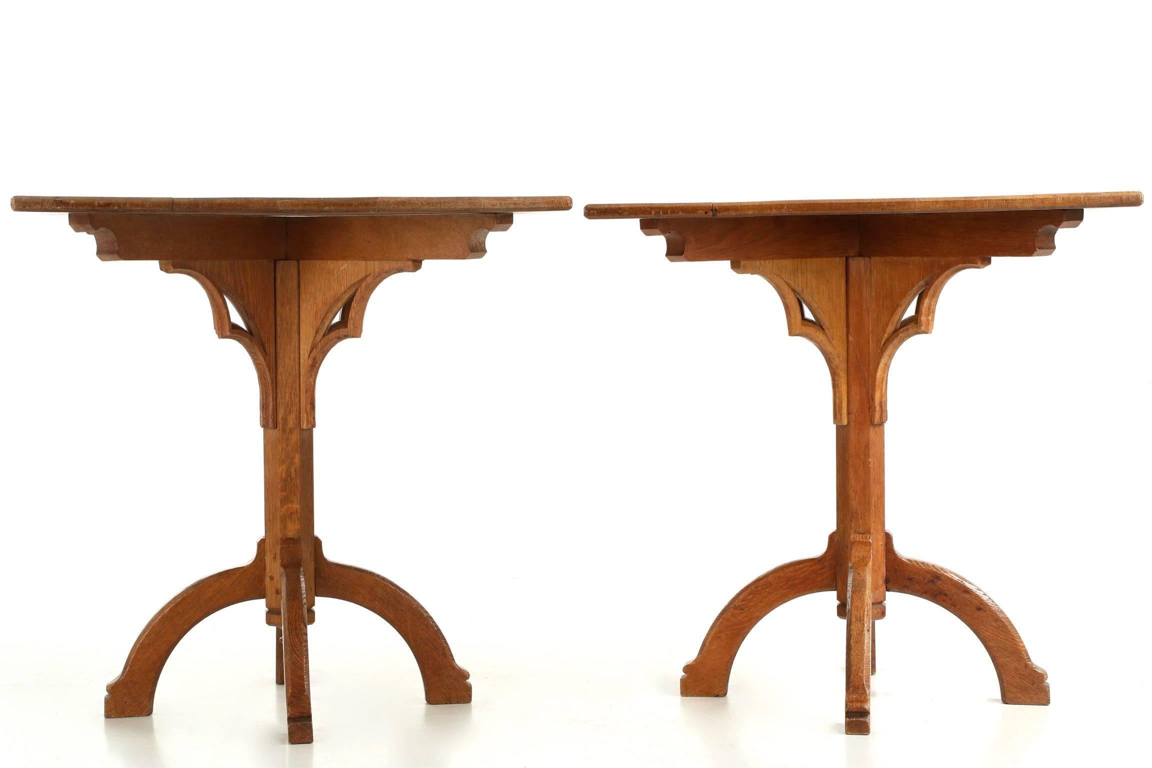 Pair of Arts & Crafts Oak Antique Side Tables in Gothic Taste In Good Condition In Shippensburg, PA