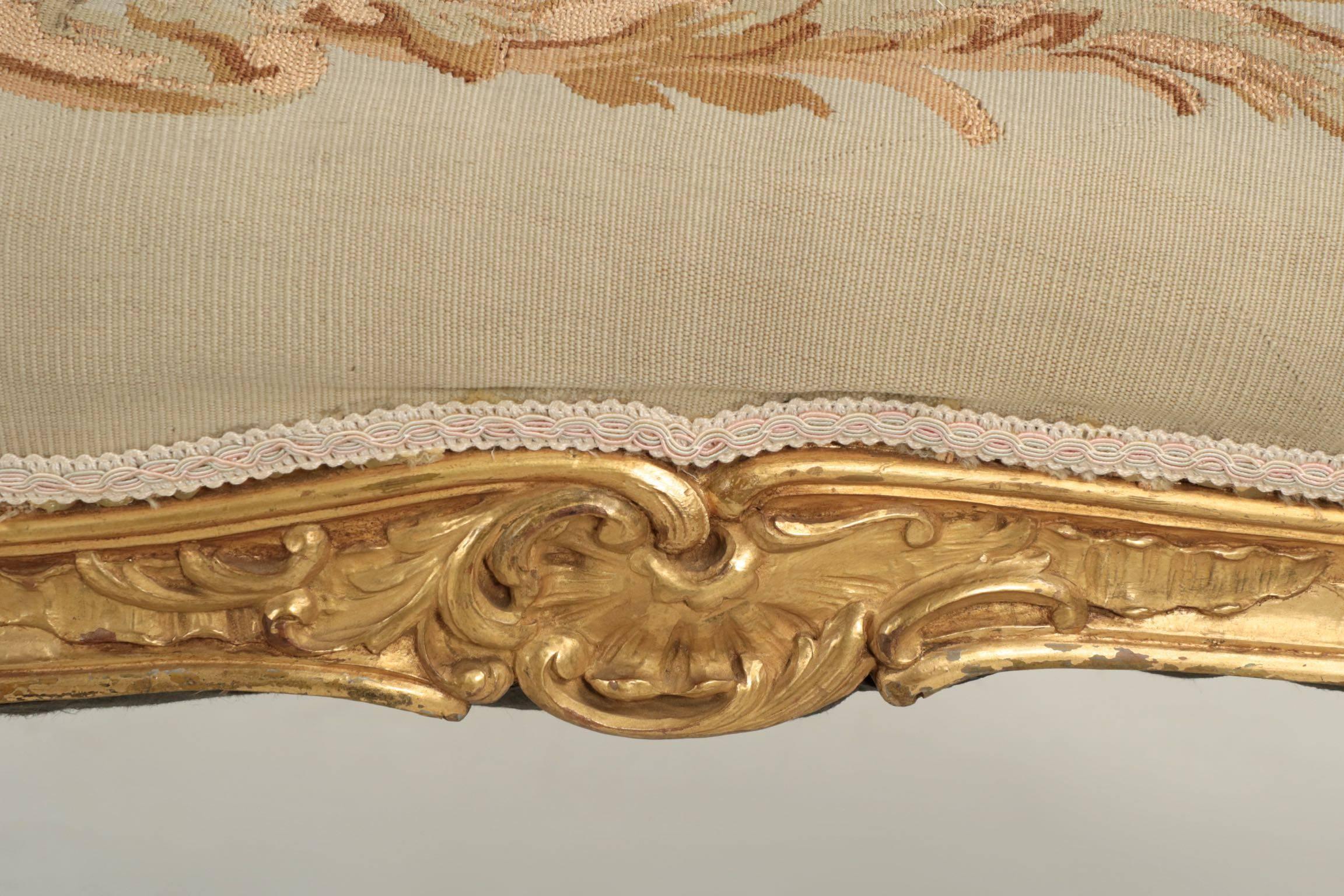 French Louis XV Style Carved Giltwood Antique Settee Sofa, circa 1900 2