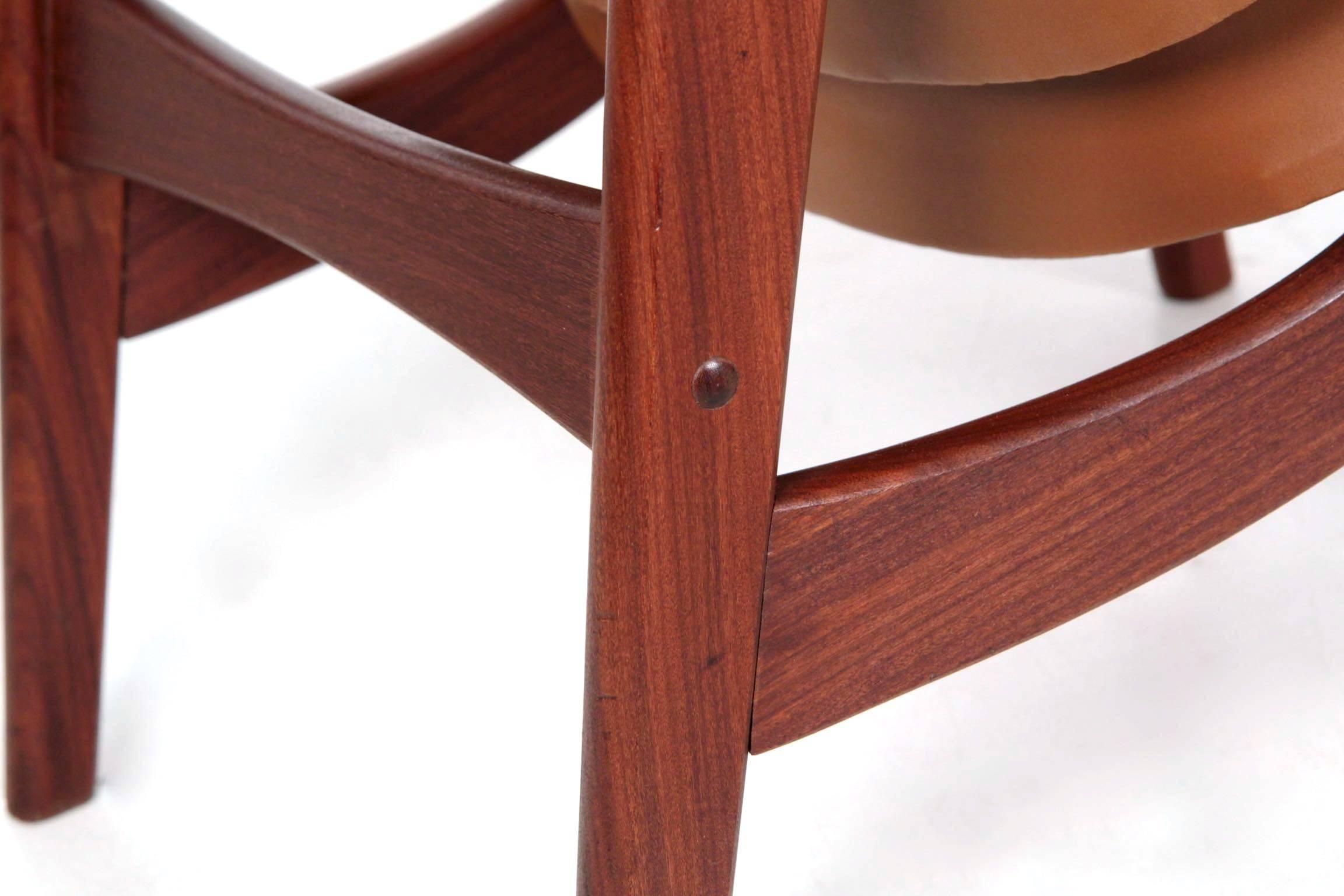Danish Mid-Century Modern Sculpted Teak Arm Chair by Poul Jessen for Viby J. 3