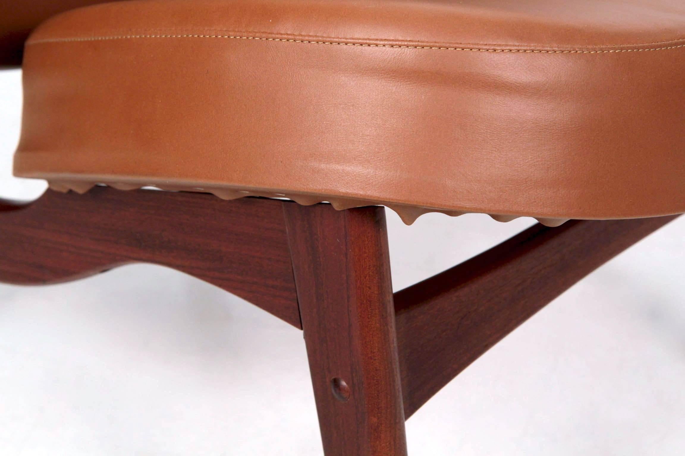 Danish Mid-Century Modern Sculpted Teak Arm Chair by Poul Jessen for Viby J. 4