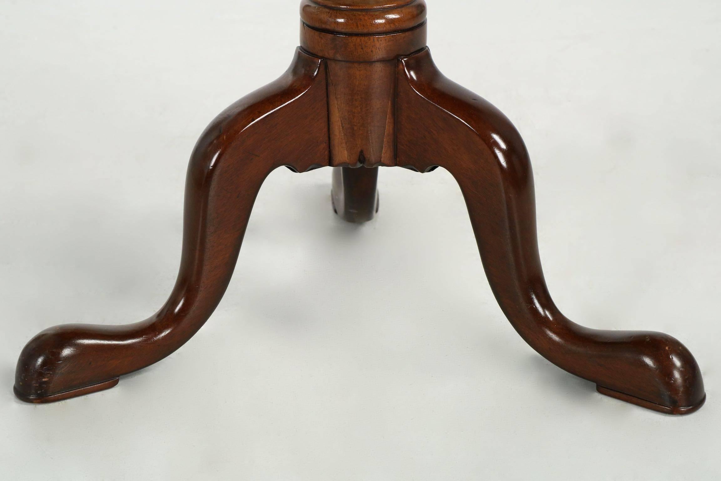 Late 18th Century George III Period Antique Mahogany Birdcage Tea Table, England, circa 1780