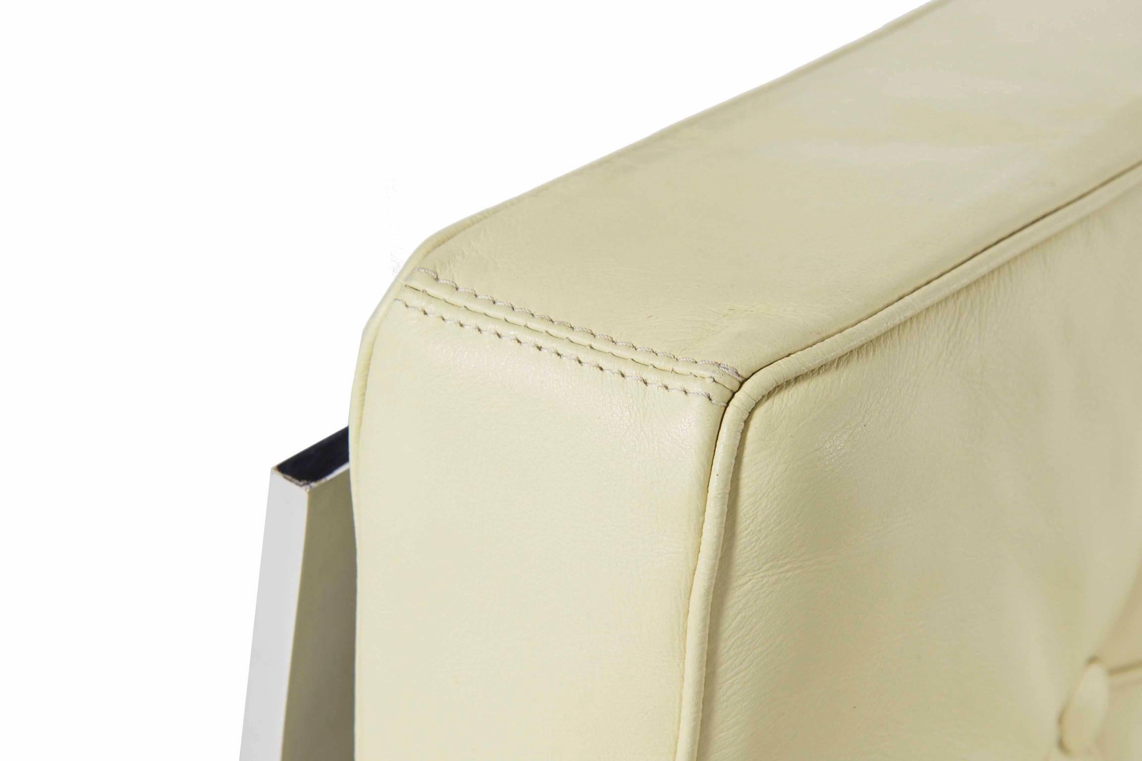 Mies van der Rohe Modern Italian White Leather Barcelona Lounge Chair 5