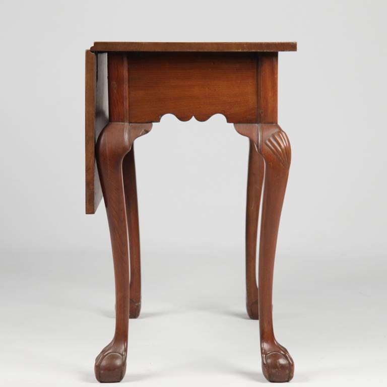 Amerikanischer Chippendale-Tisch mit Kugel und Klaue:: 18. Jahrhundert 1