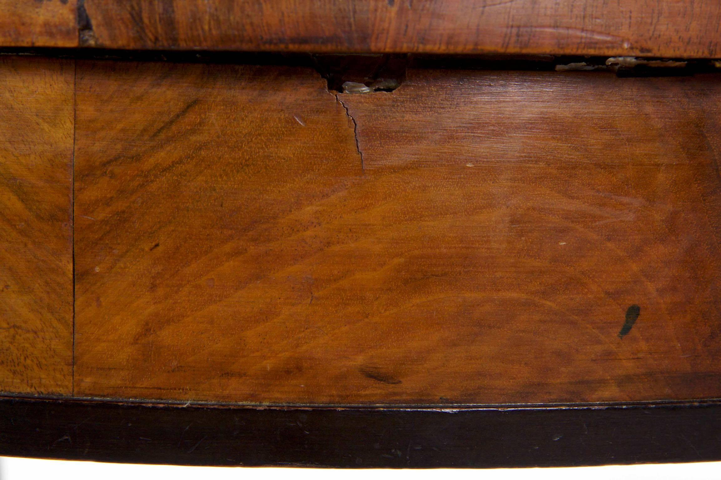 Hand-Carved Antique Austrian Biedermeier Round Fruitwood Centre Table, circa 1825