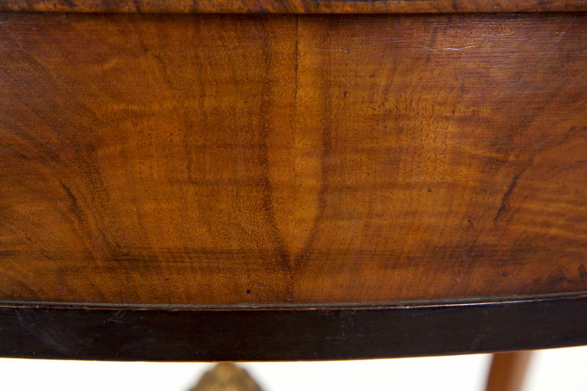 Antique Austrian Biedermeier Round Fruitwood Centre Table, circa 1825 7