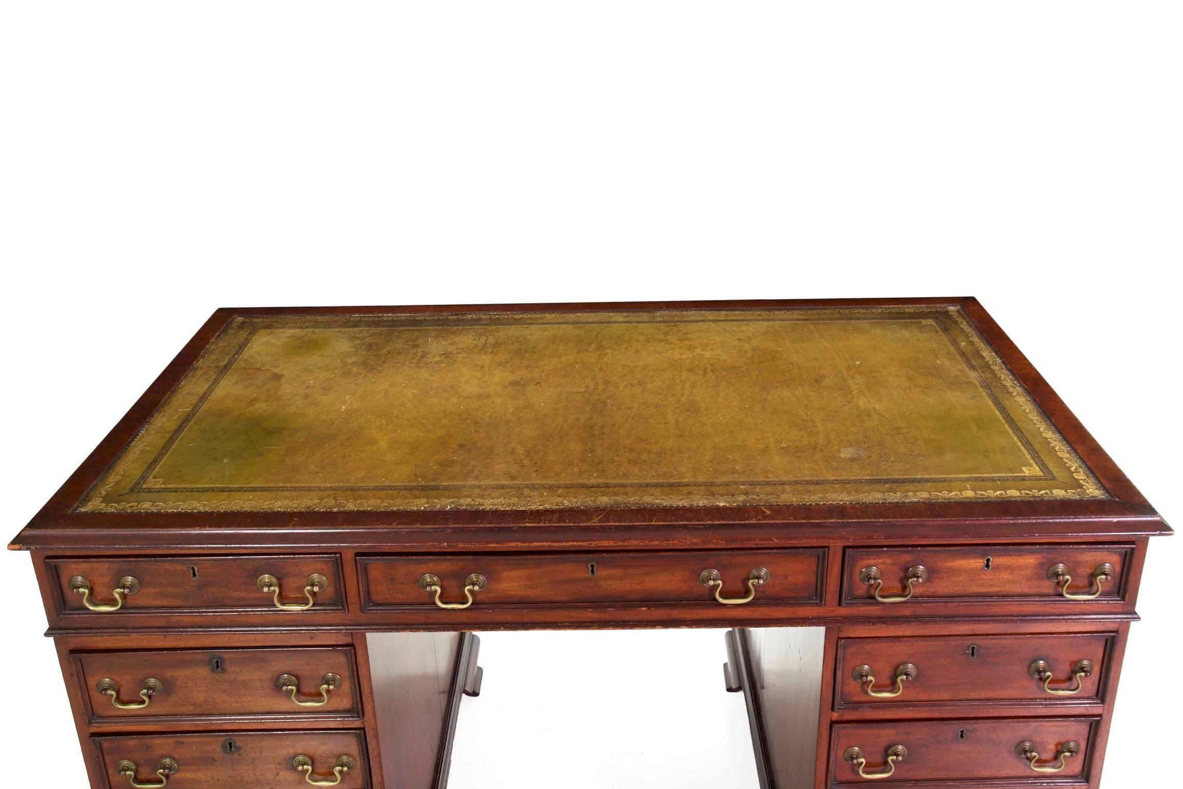 20th Century English George III Style Mahogany and Leather Antique Pedestal Desk 4