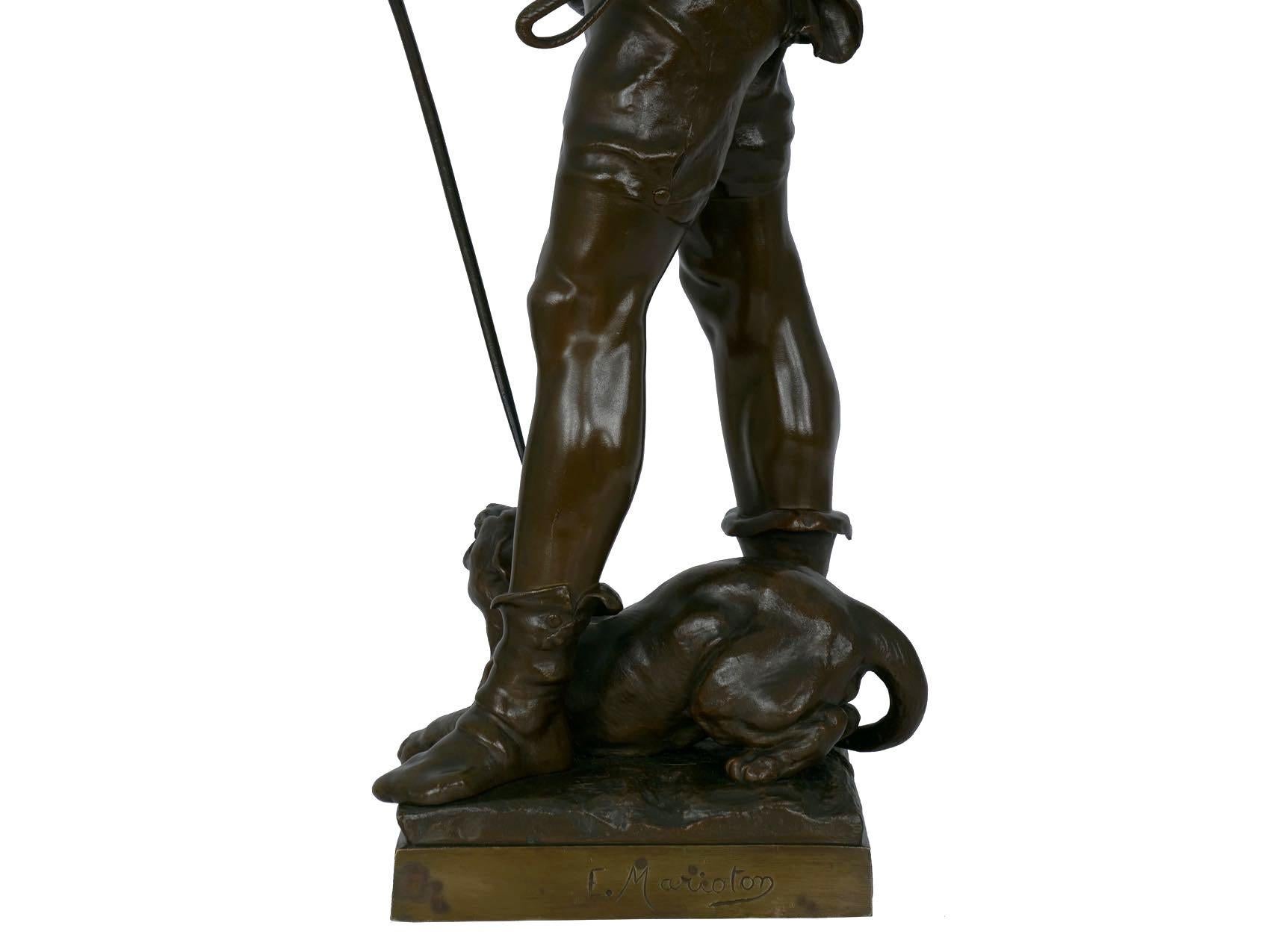 Sculpture française en bronze ancien Belluaire d’Eugène Marioton Bon état à Shippensburg, PA