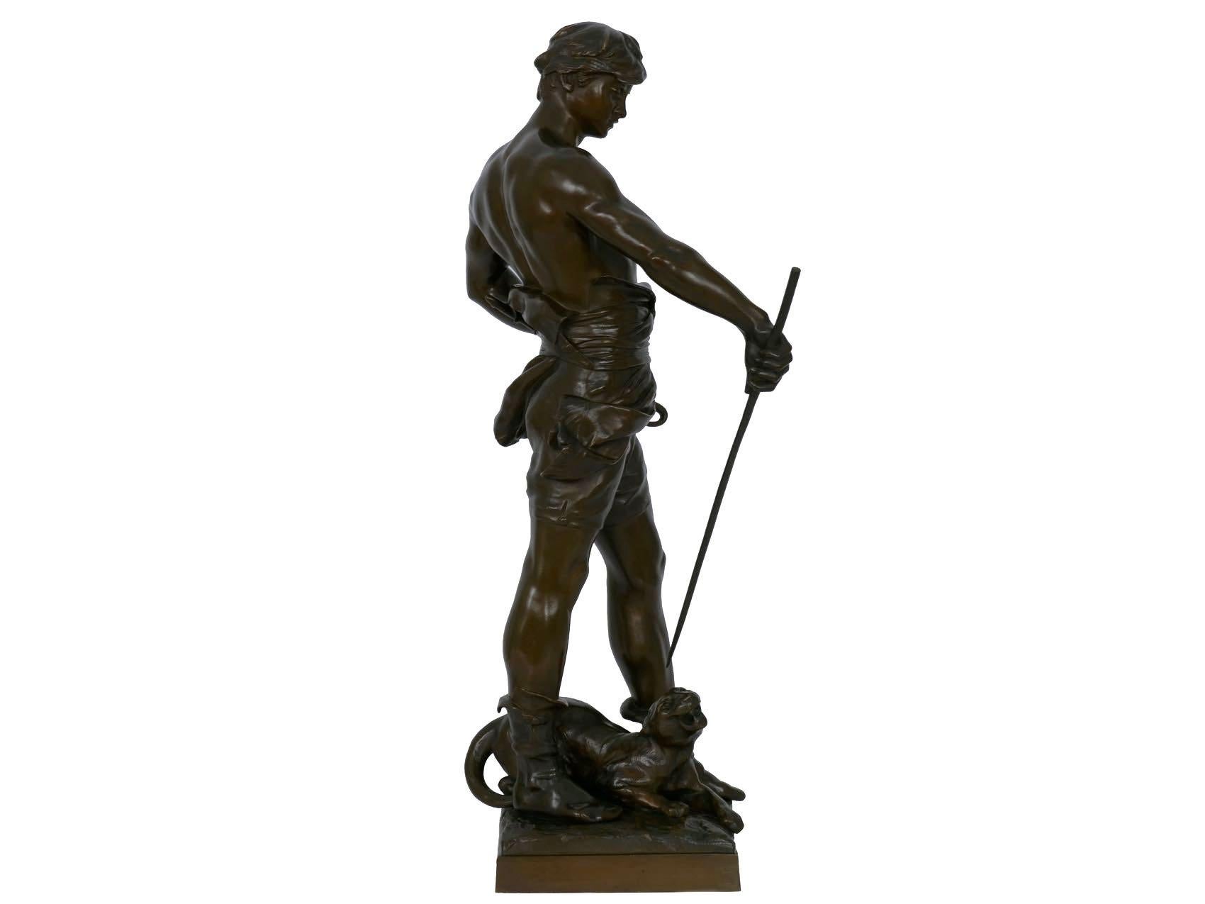 Sculpture française en bronze ancien Belluaire d’Eugène Marioton 2