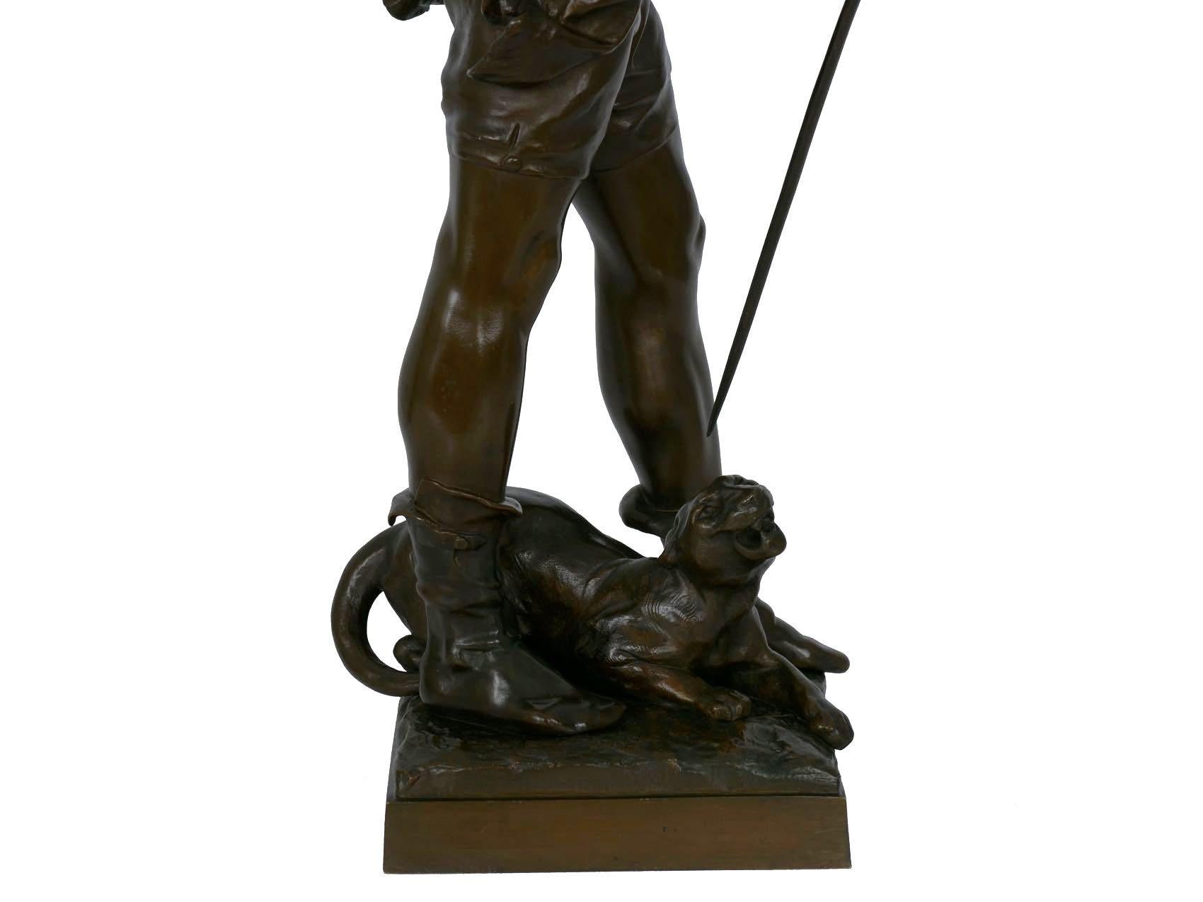 Sculpture française en bronze ancien Belluaire d’Eugène Marioton 4
