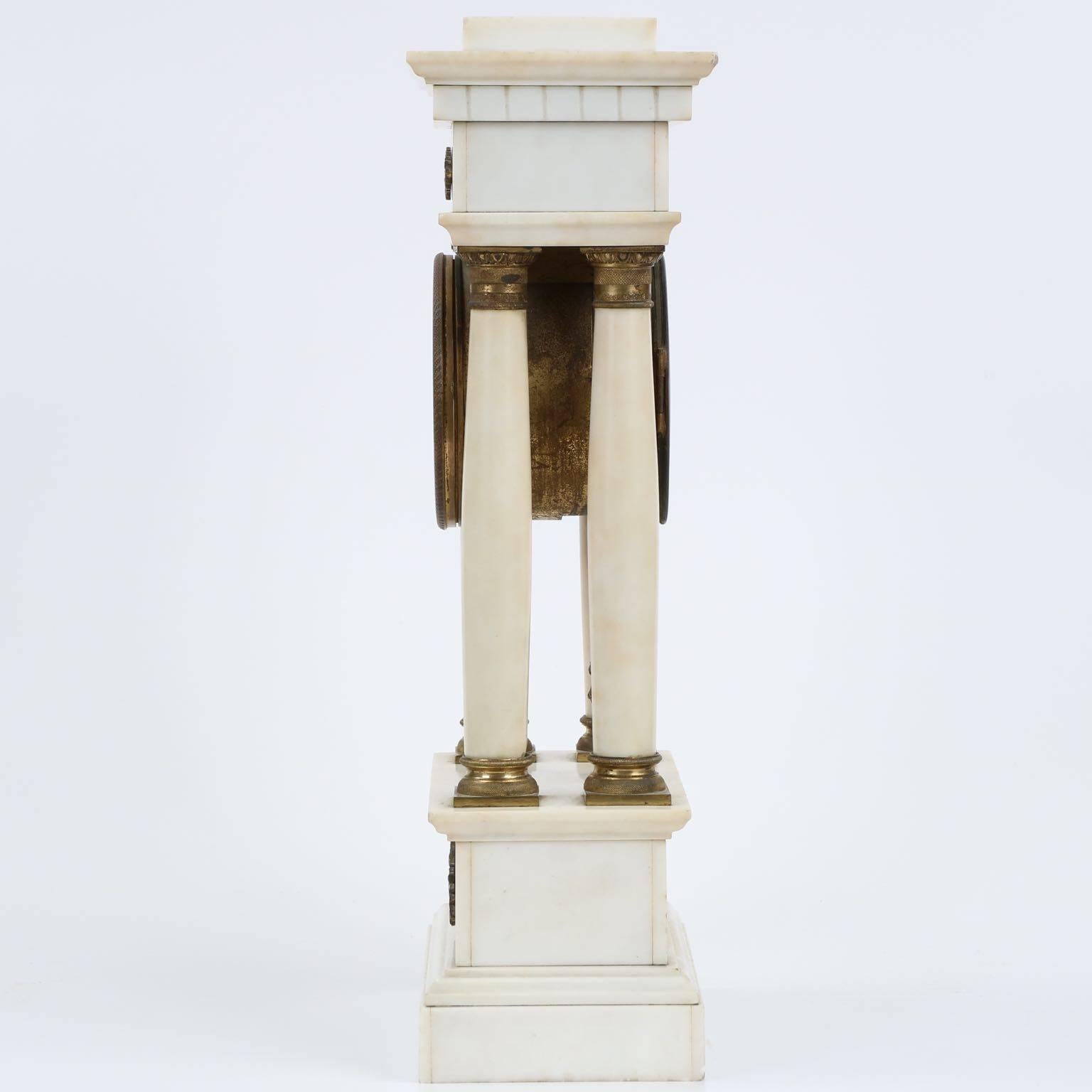 French Charles X Alabaster Antique Portico Mantel Clock, circa 1830 In Excellent Condition In Shippensburg, PA