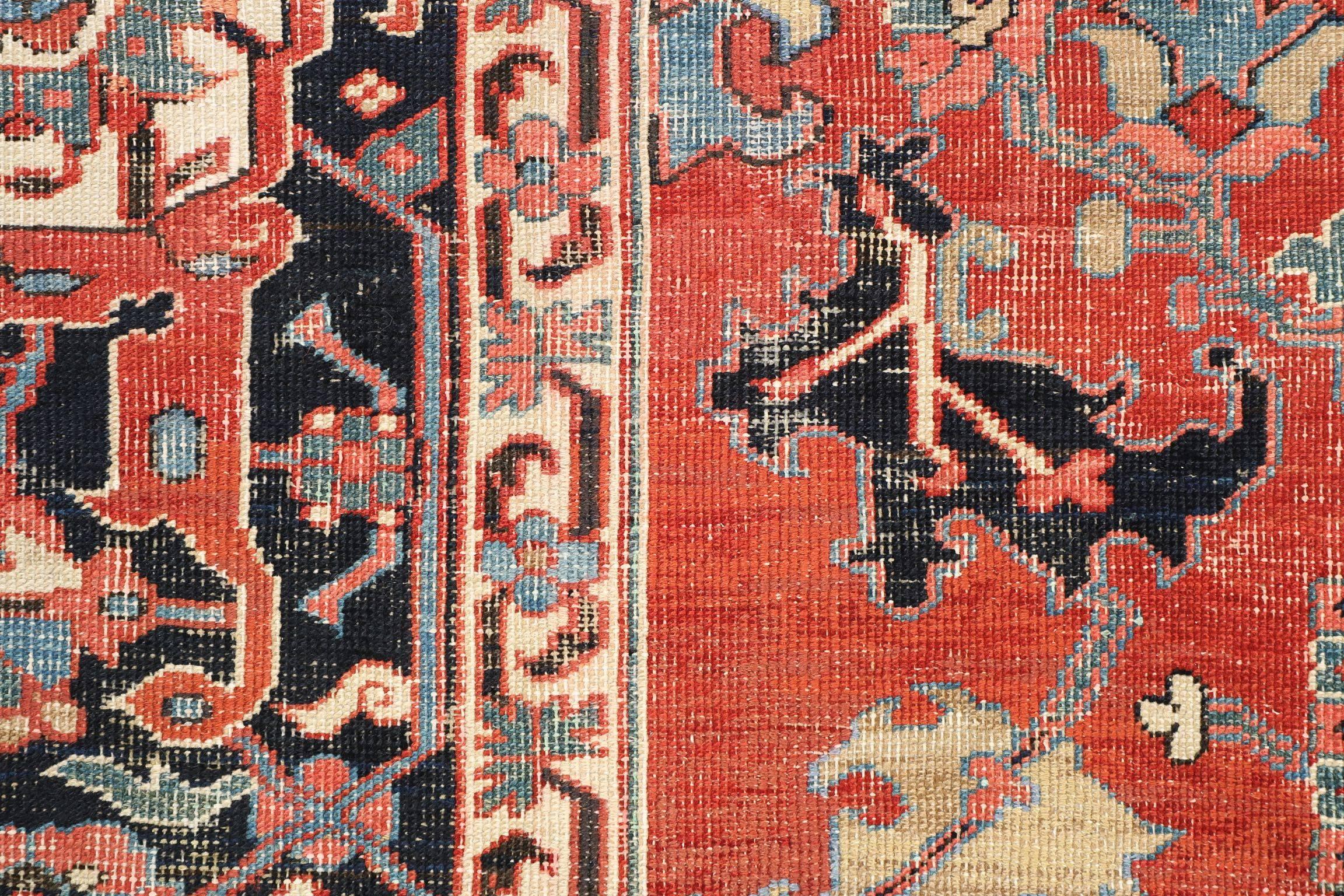 Fine Authentic Persian Antique Heriz Serapi Carpet Rug, circa 1910 3