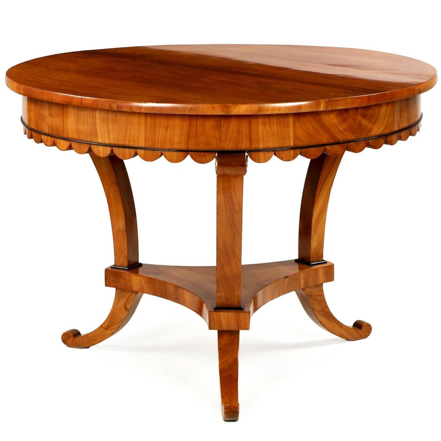 Biedermeier Cherry Round Center Table, Austria, Early 19th Century For ...