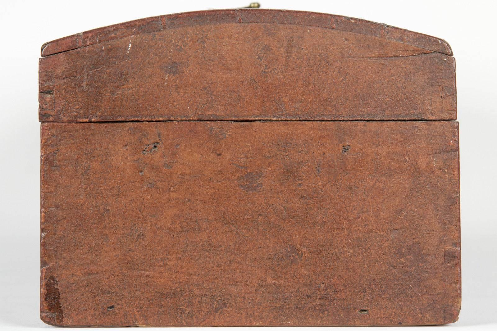 Pine 19th Century Americana Folk Art Dovetailed Document Box, circa 1830-1850
