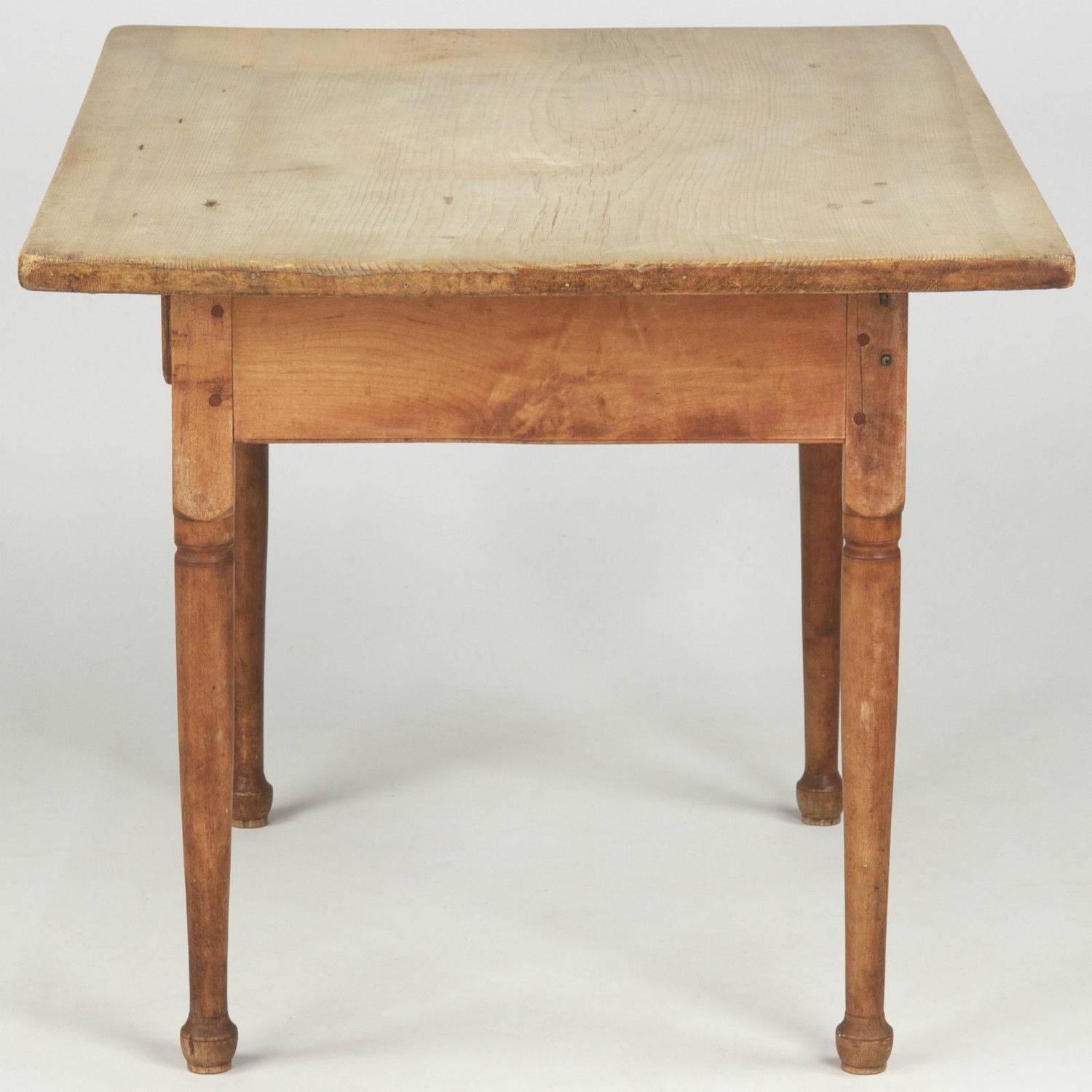 American Primitive Scrubbed Pine Tavern Antique Farm Table, 19th