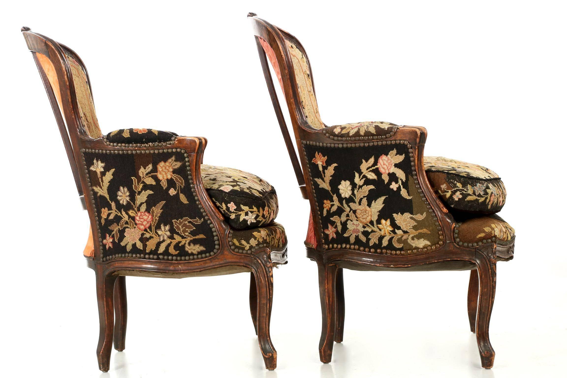 French Louis XV Pair of Fruitwood Bergeres, 19th Century 2