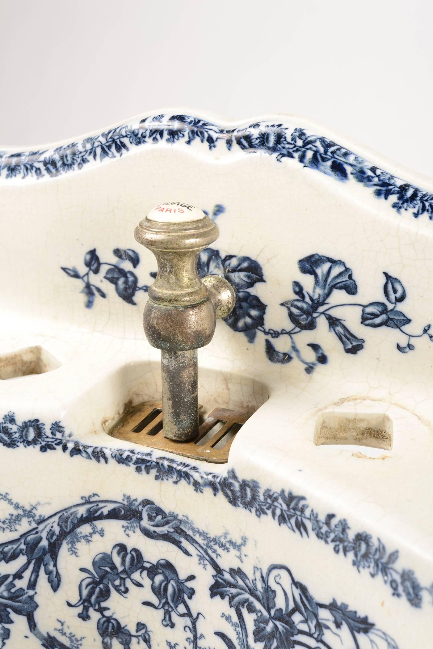 Decorative Sink Basin with Transfer Blue Floral Pattern In Good Condition In Carmel, CA