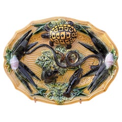 Beautiful majolica plate with a turtle, follower of Palissy, 20th century