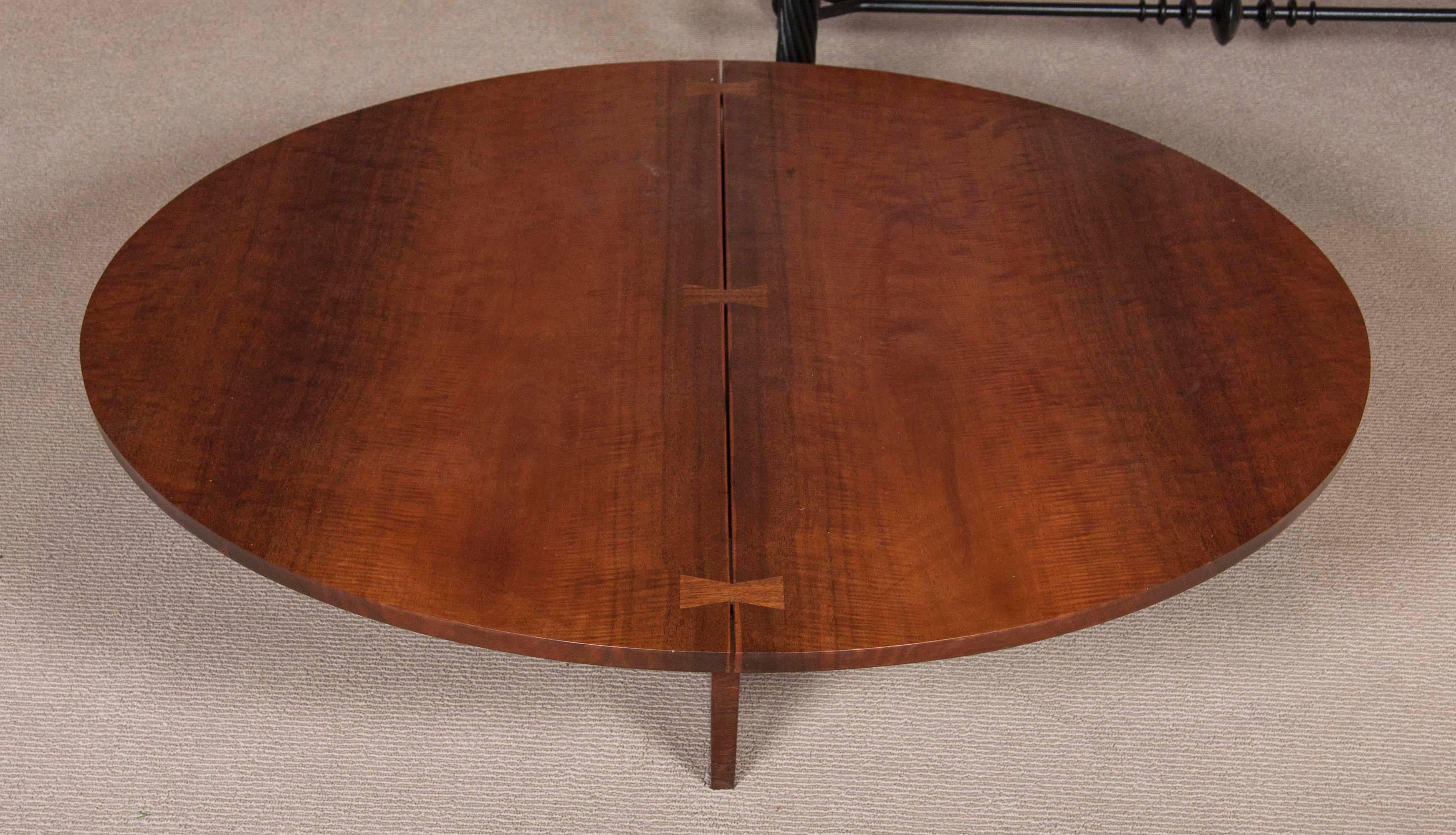 Very rare coffee table by George Nakashima - 1969, built of four solid boards of Indian Laurel. Signature 