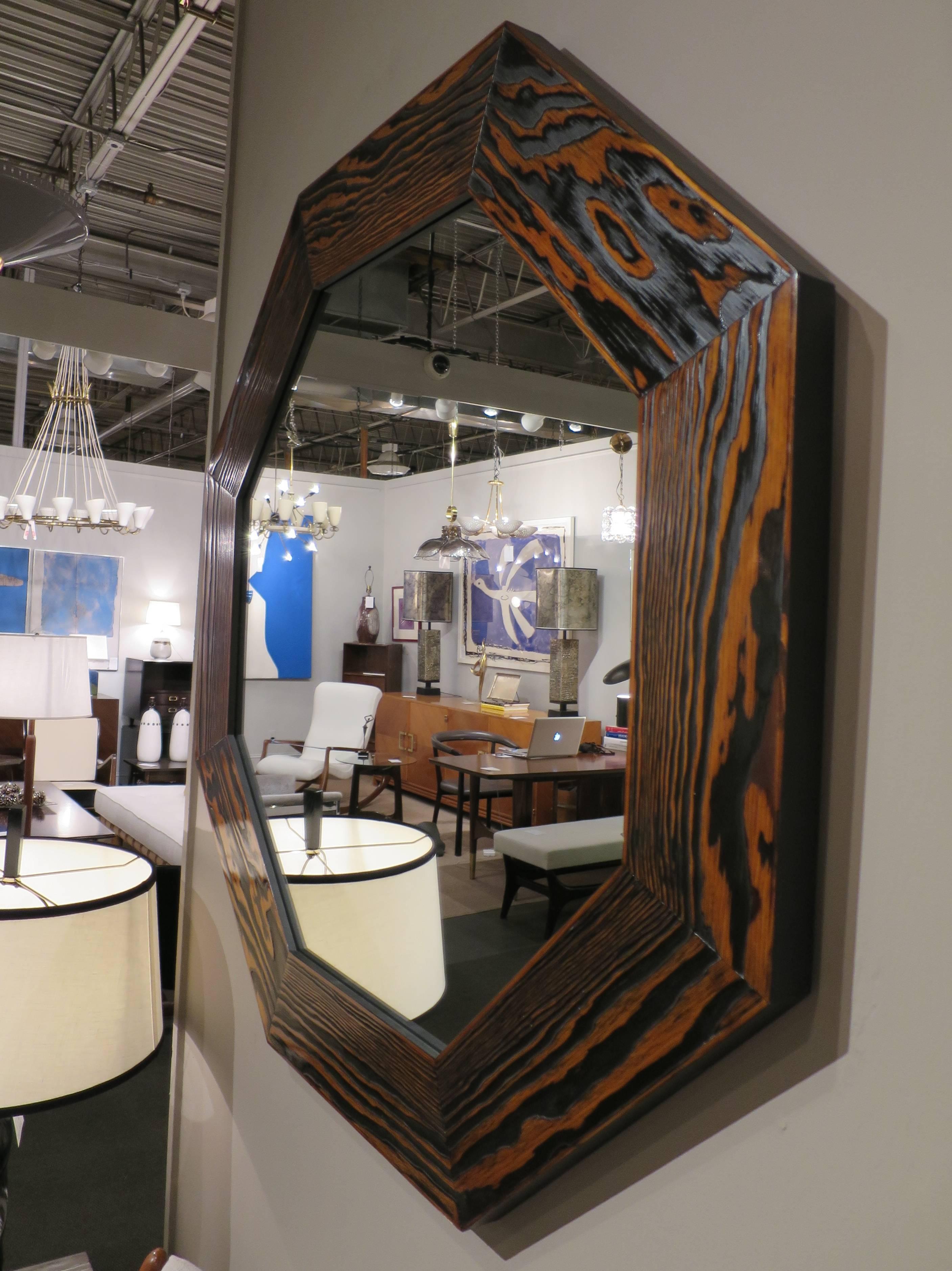 Art déco Paire de miroirs octogonaux inspirés par Eileen Grey en vente