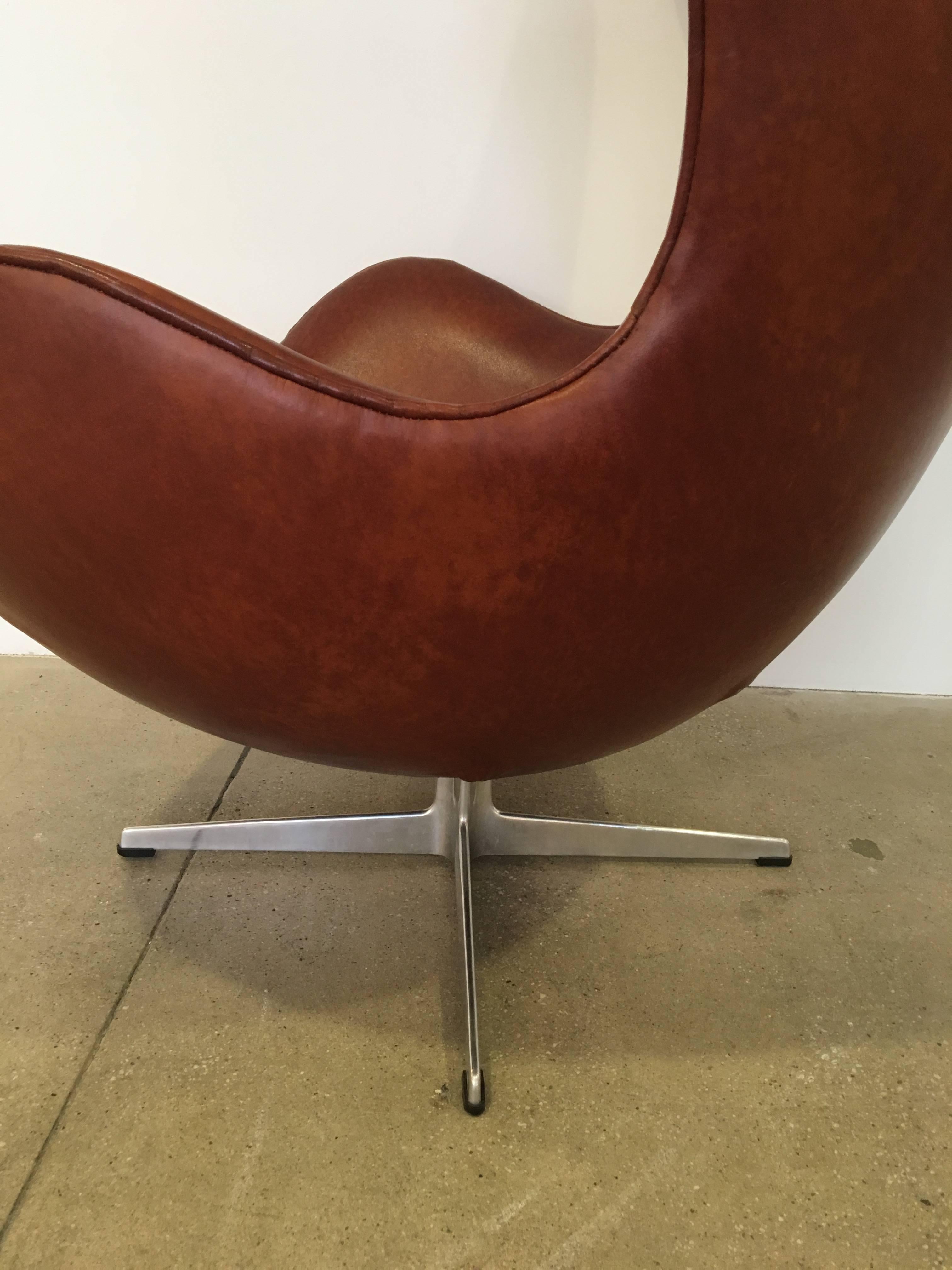 Arne Jacobsen Egg Chair Produziert von Fritz Hansen:: 1965 (Mitte des 20. Jahrhunderts)